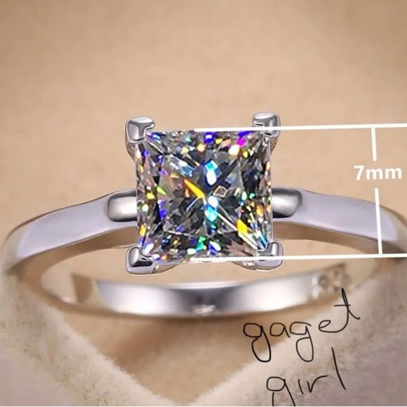 Odette Princess Cut Bridal Wedding Ring - Picture 10 of 10